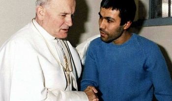 retiran-de-iznik-al-hombre-que-atento-contra-juan-pablo-ii-antes-de-leon-xiv