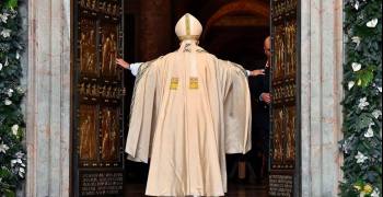 leon-xiv-clausurara-el-jubileo-2025-cerrando-la-puerta-santa-de-san-pedro