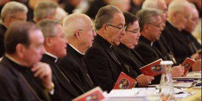 la-conferencia-de-obispos-de-ee-uu-despide-personal-y-estudia-vender-su-sede-en-washington