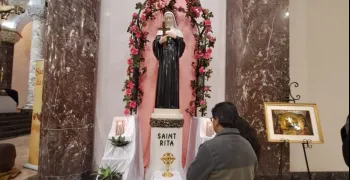 la-antorcha-del-perdon-y-la-paz-inicia-su-viaje-hacia-italia-desde-chicago