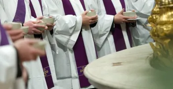 denuncian-al-obispo-de-huacho-mons-santarsiero-por-abusos-sexuales-y-maltrato-psicologico