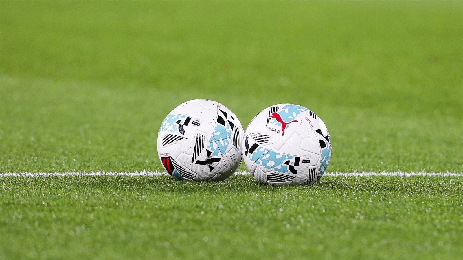 El árbitro FIFA que reza antes de cada partido y lleva a Jesús en el bolsillo El árbitro FIFA que reza antes de cada partido y lleva a Jesús en el bolsillo