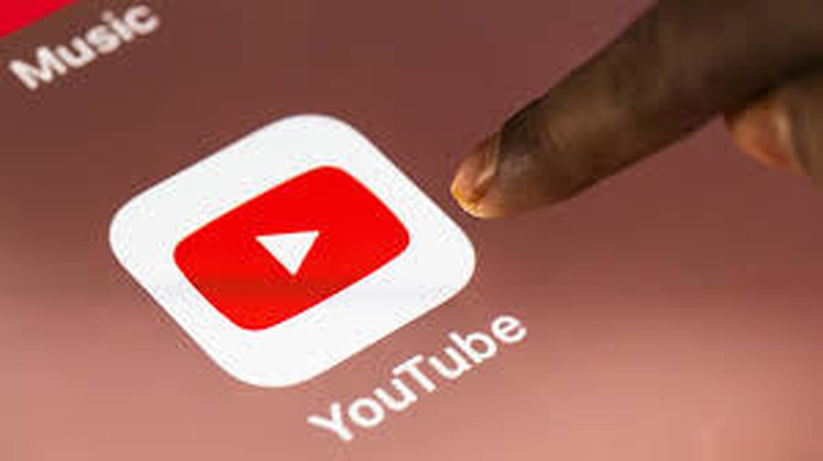 Egipto condena a un cristiano copto por difundir su fe en YouTube Egipto condena a un cristiano copto por difundir su fe en YouTube