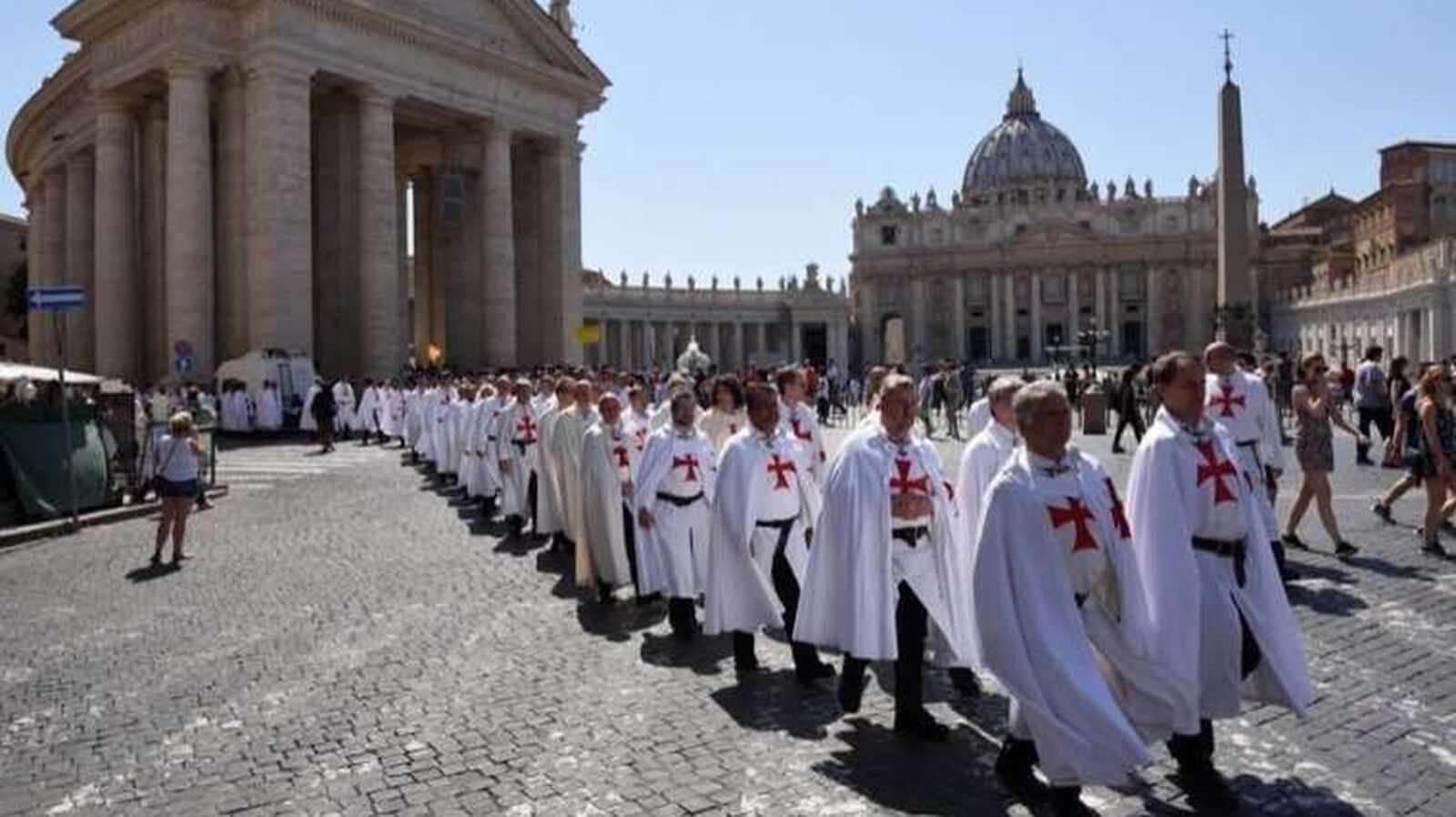 150 templarios sorprenden Roma con una marcha silenciosa de oración 150 templarios sorprenden Roma con una marcha silenciosa de oración