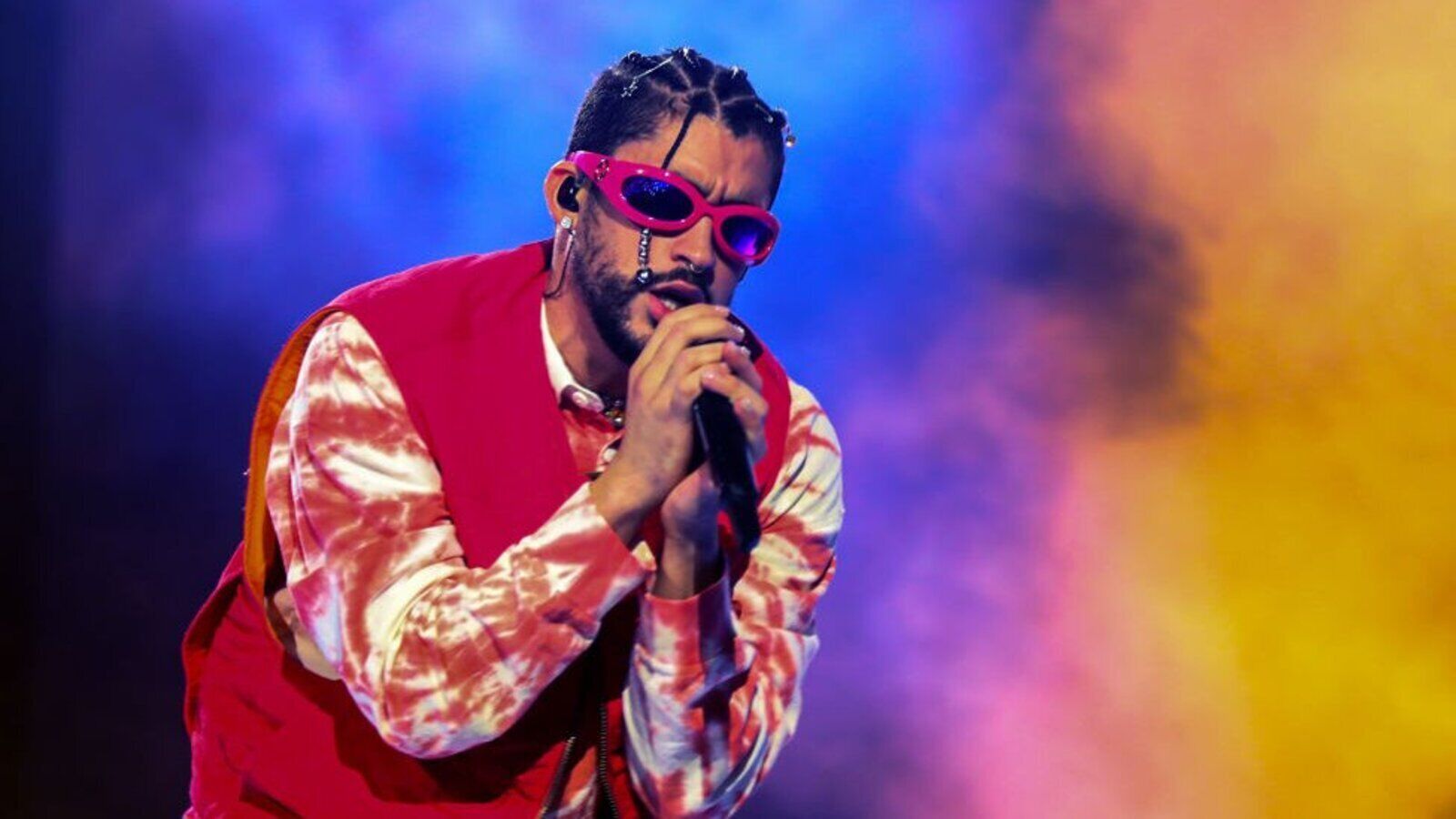 Bad Bunny felicita a México por el Día de la Virgen de Guadalupe

